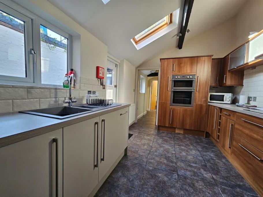 Appartamento Stratford Centre, Ground Level, Parking Nearby Esterno foto